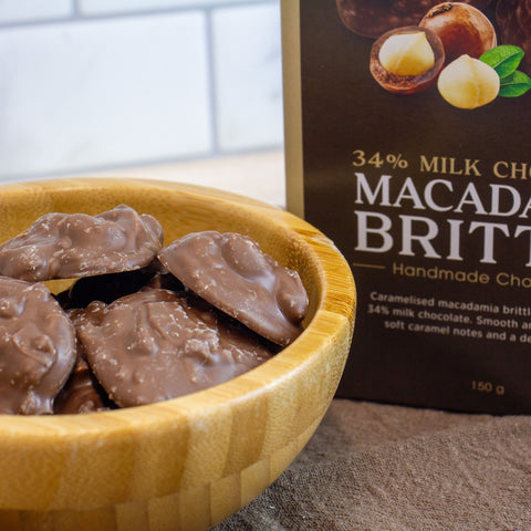 Artisan Chocolates Drops Macadamia Brittle 34% Milk | 150g